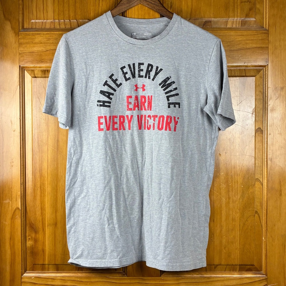 Under Armour Mens Gray Hate Every Mile Earn Every Victory Graphic T-Shirt Small